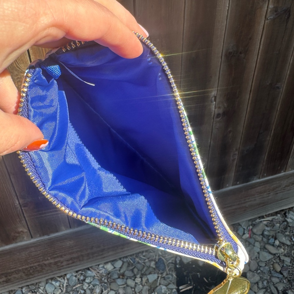 Lemon Print Pouch - Picture 2 of 2